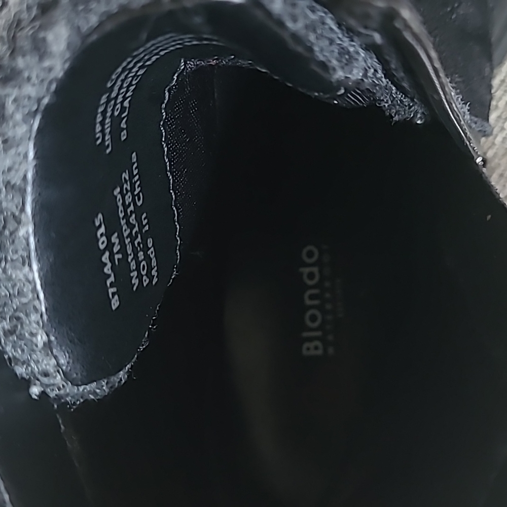 Black boots - Picture 4 of 5